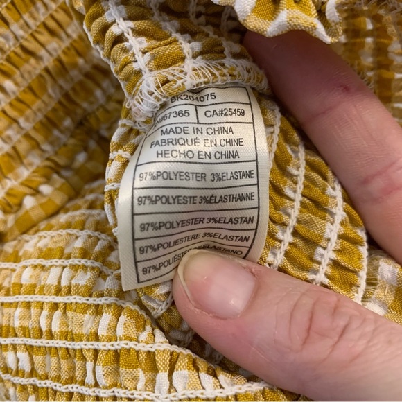 Yellow/White Smocked Crop Top - Picture 4 of 4